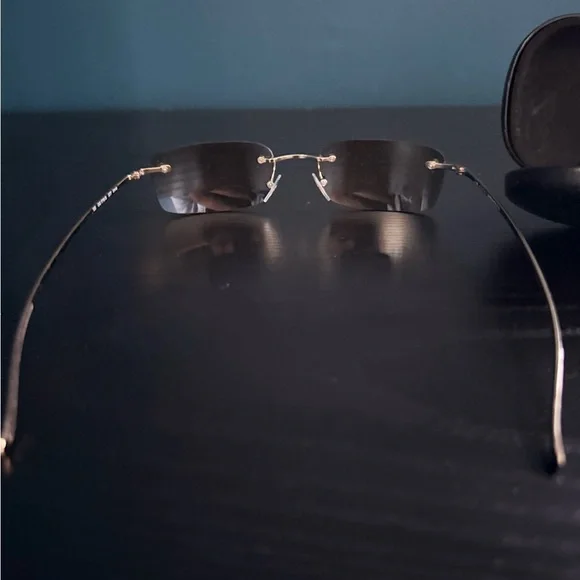 Gucci Gold Rimless Eyewear - Picture 5 of 7